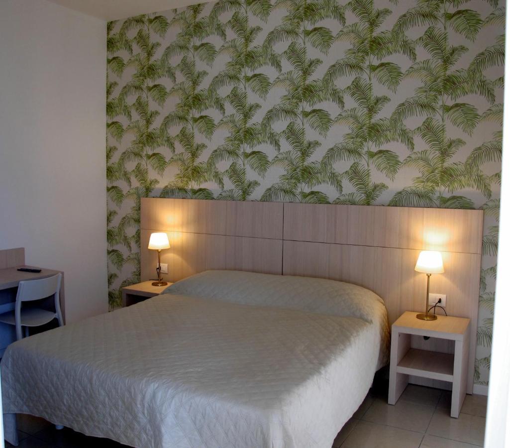 Santa Barbara Hotel & Apartments Bellaria – Igea Marina Kültér fotó