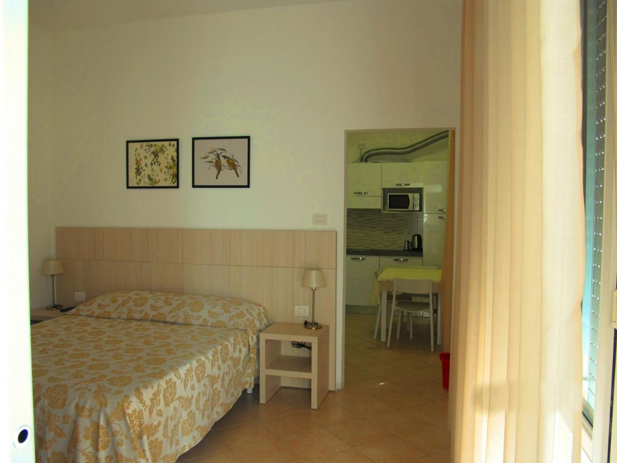 Santa Barbara Hotel & Apartments Bellaria – Igea Marina Kültér fotó