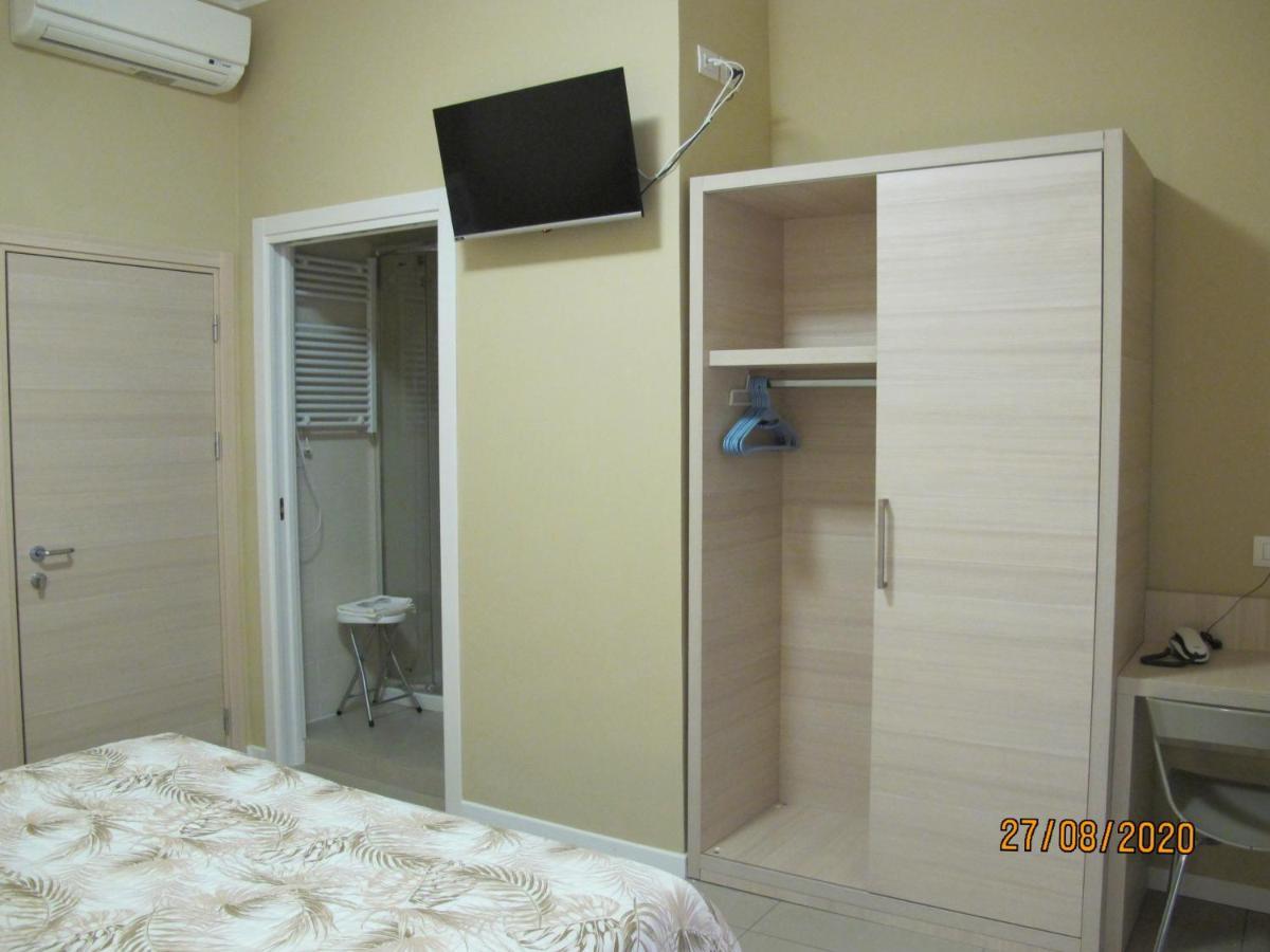 Santa Barbara Hotel & Apartments Bellaria – Igea Marina Kültér fotó
