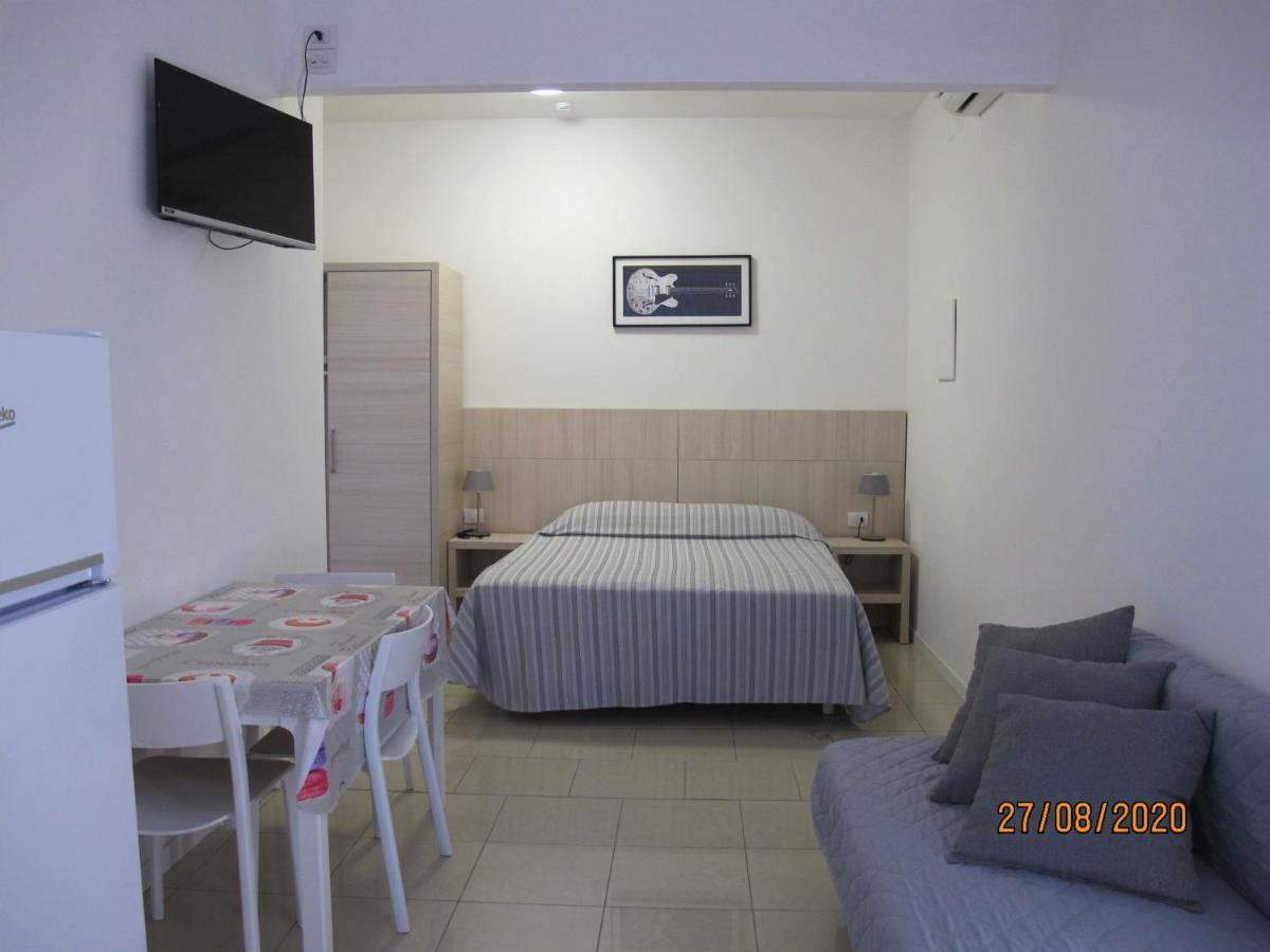 Santa Barbara Hotel & Apartments Bellaria – Igea Marina Kültér fotó