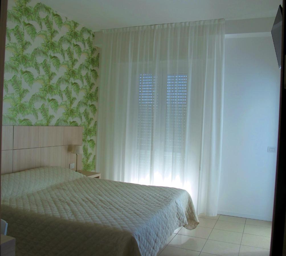 Santa Barbara Hotel & Apartments Bellaria – Igea Marina Kültér fotó