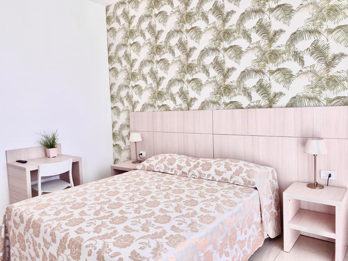 Santa Barbara Hotel & Apartments Bellaria – Igea Marina Kültér fotó