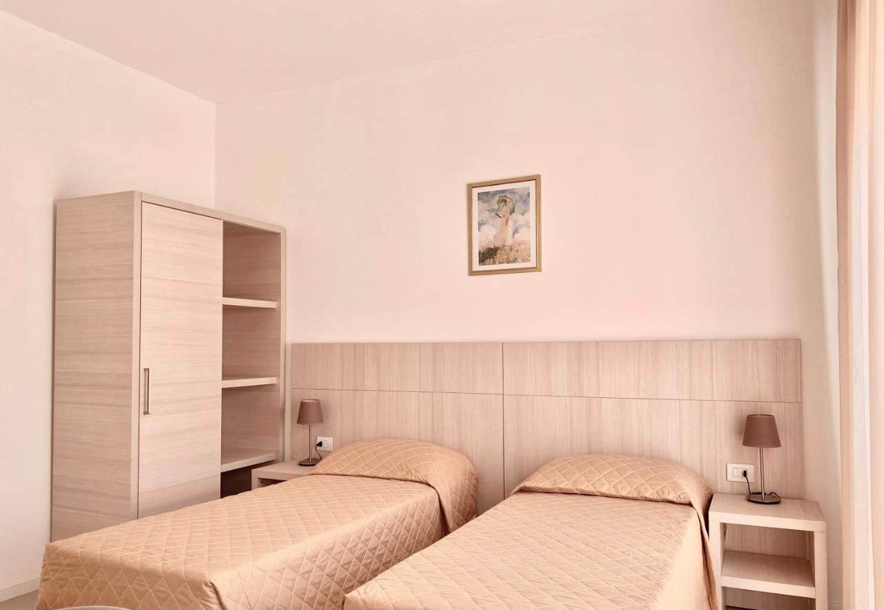 Santa Barbara Hotel & Apartments Bellaria – Igea Marina Kültér fotó