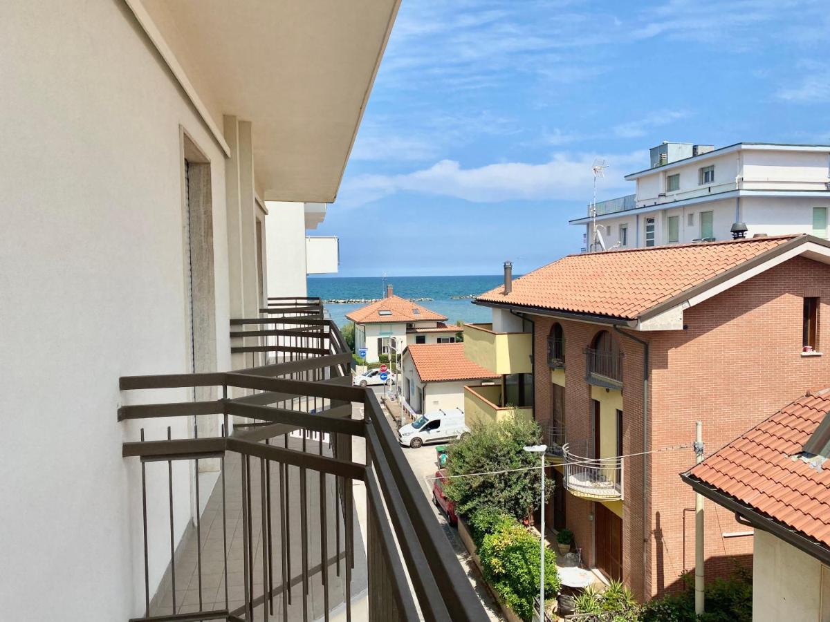 Santa Barbara Hotel & Apartments Bellaria – Igea Marina Kültér fotó