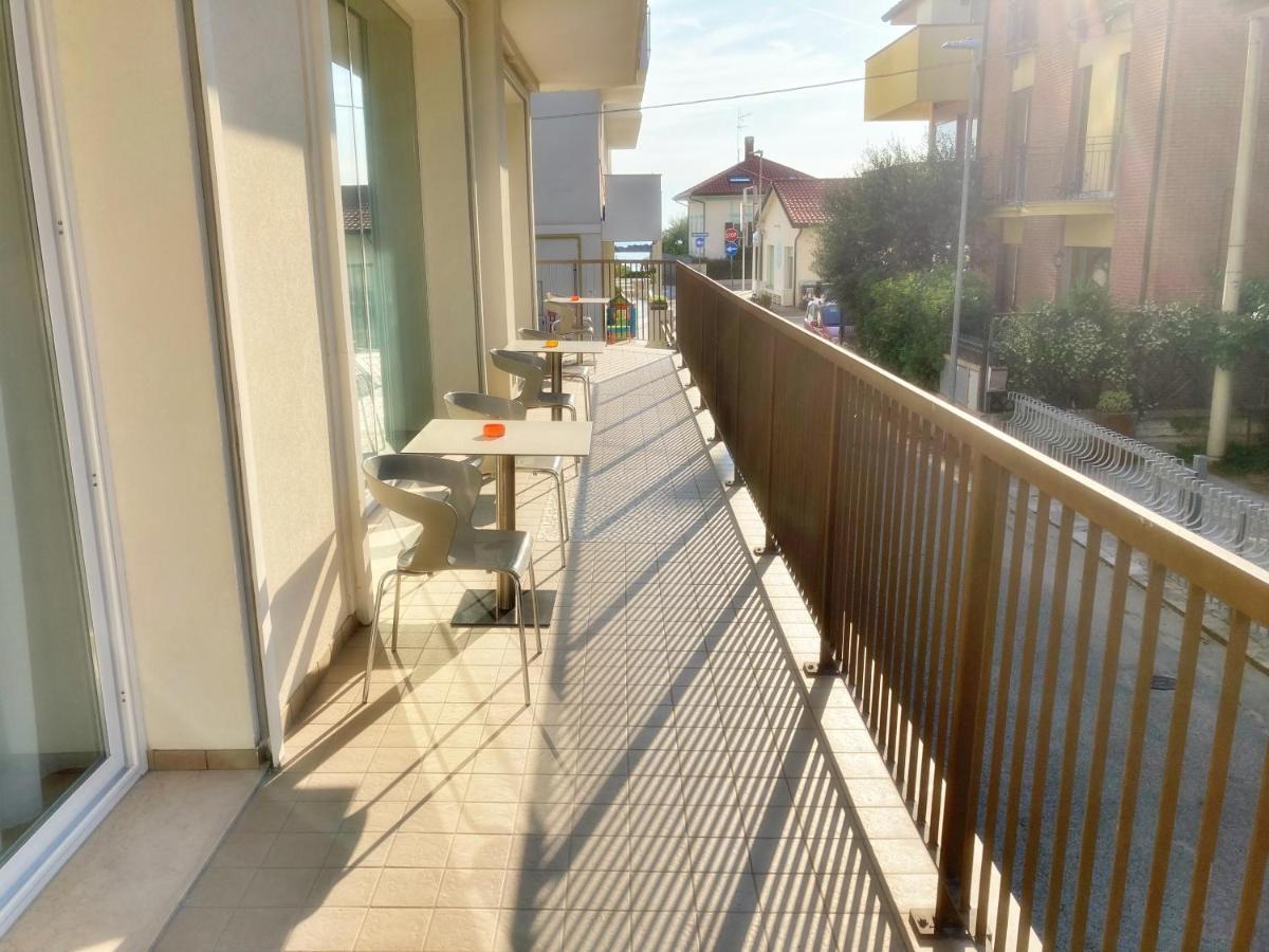 Santa Barbara Hotel & Apartments Bellaria – Igea Marina Kültér fotó