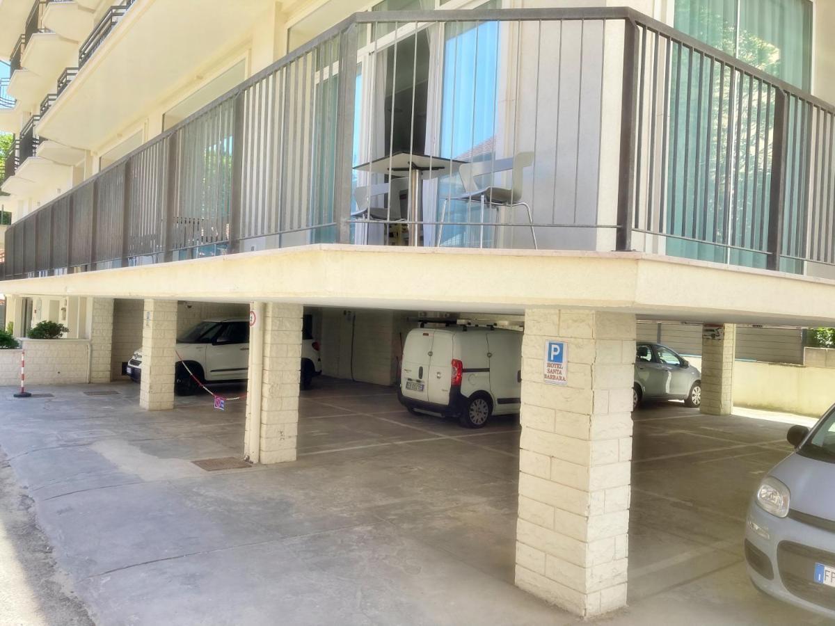Santa Barbara Hotel & Apartments Bellaria – Igea Marina Kültér fotó