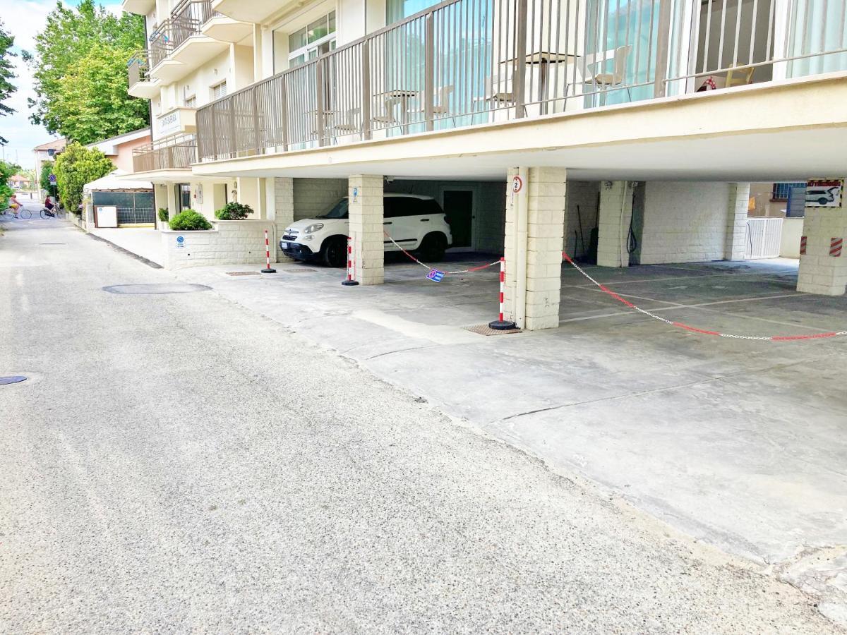 Santa Barbara Hotel & Apartments Bellaria – Igea Marina Kültér fotó